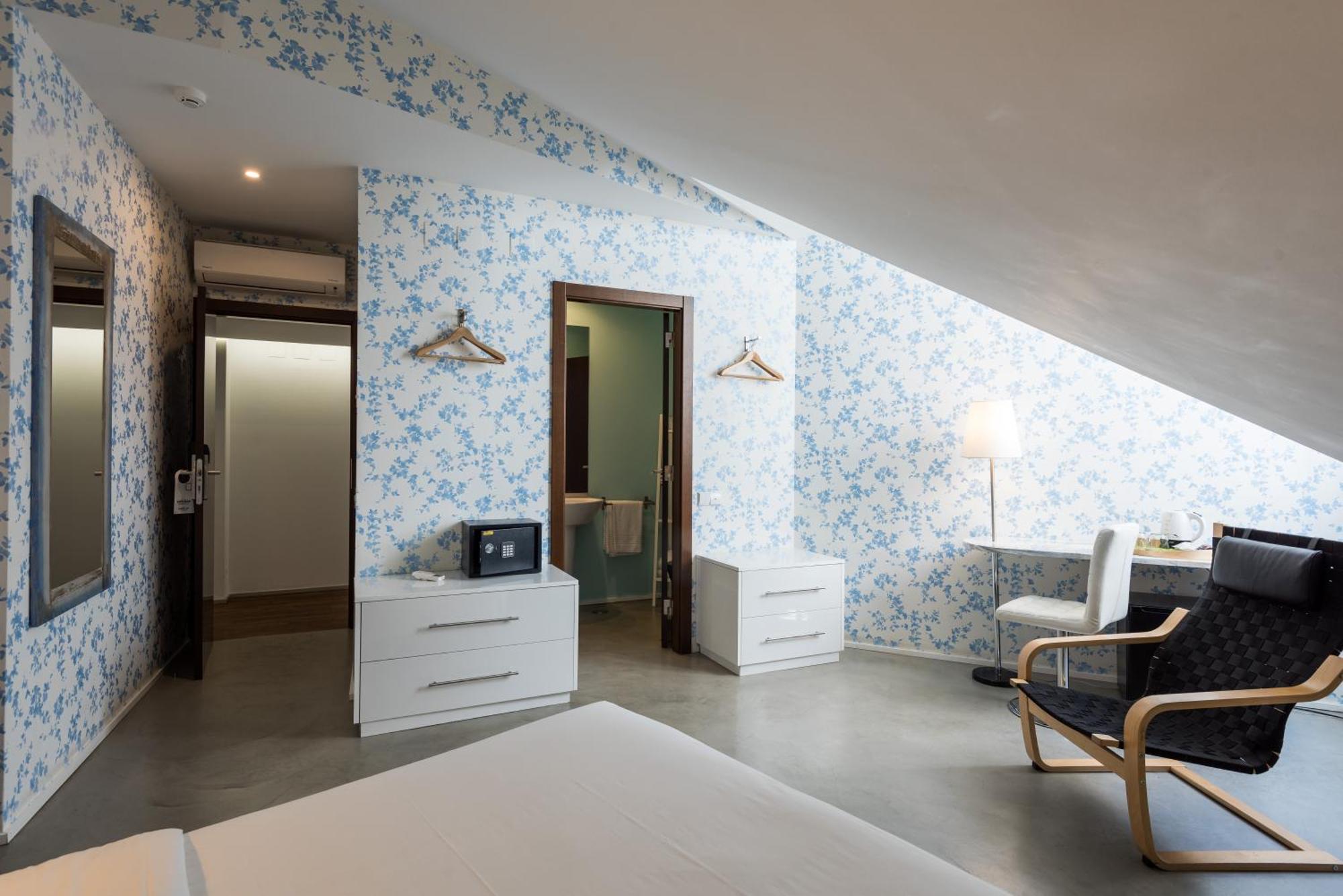Apart-hotel Alfama - Lounge 3*